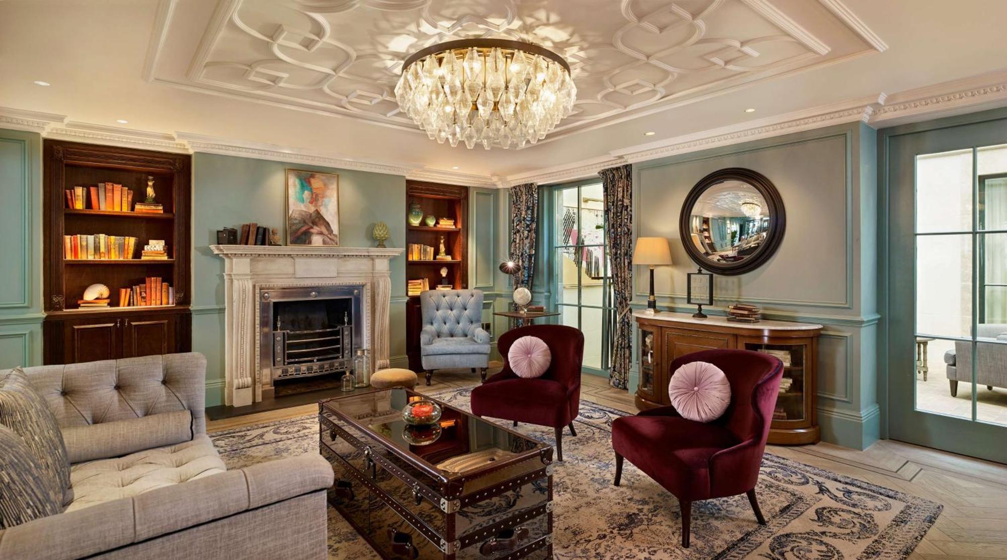 100 Queen'S Gate Hotel London, Curio Collection By Hilton Interior photo The Drawing Room at The Ivy, St John's Wood